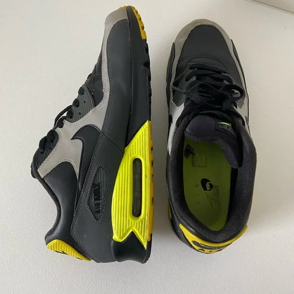Nike Air Max 90 essential dark gray volt men’s sneakers — size 11.5 - Picture 4 of 7